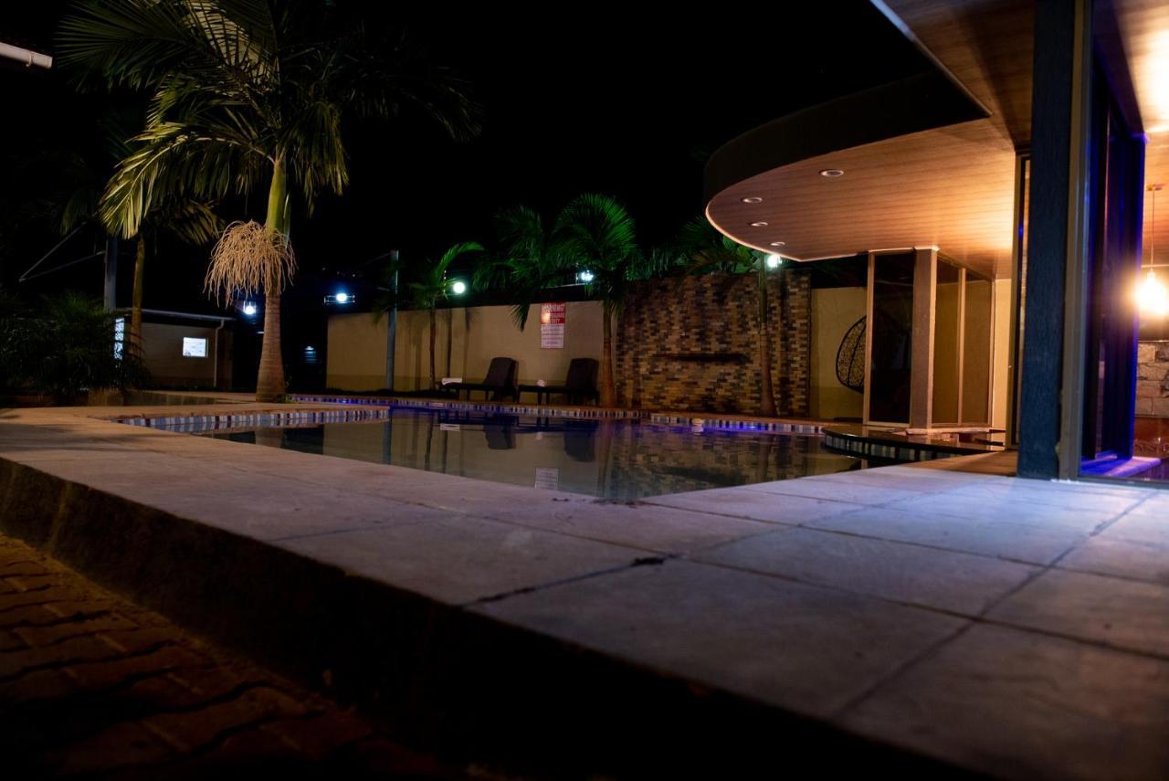Emc Fully Furnished &Serviced Villas 4 Bedroom With Solar Power , Private Pool, Starlink Wifi ,Aircons & Dstv Lusaka Zewnętrze zdjęcie