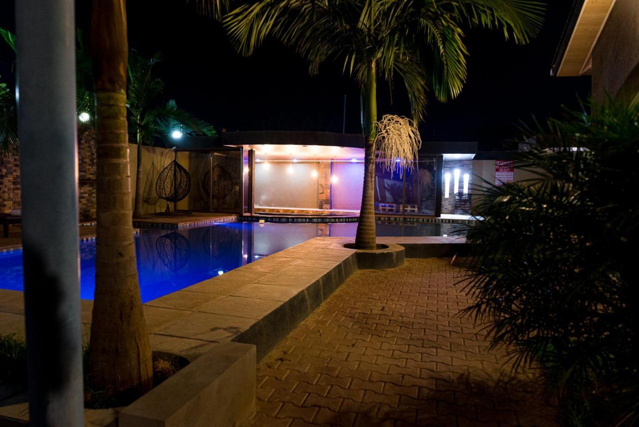 Emc Fully Furnished &Serviced Villas 4 Bedroom With Solar Power , Private Pool, Starlink Wifi ,Aircons & Dstv Lusaka Zewnętrze zdjęcie
