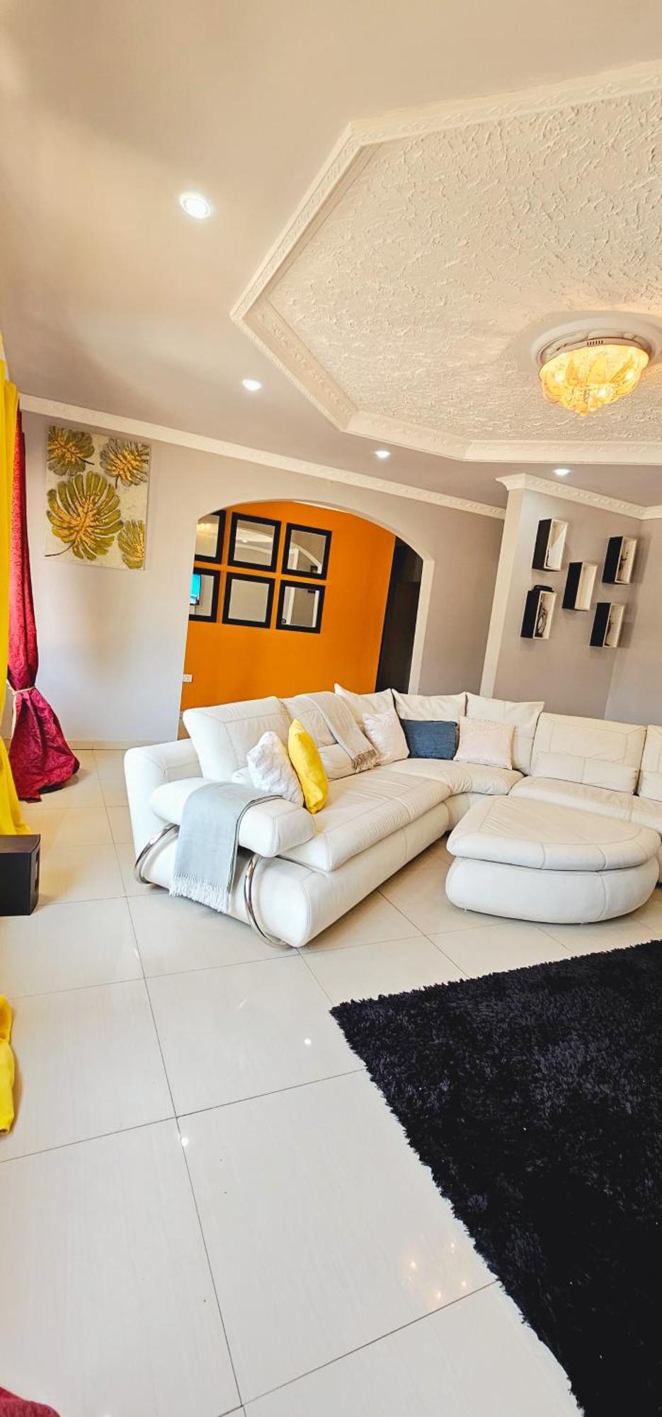 Emc Fully Furnished &Serviced Villas 4 Bedroom With Solar Power , Private Pool, Starlink Wifi ,Aircons & Dstv Lusaka Zewnętrze zdjęcie